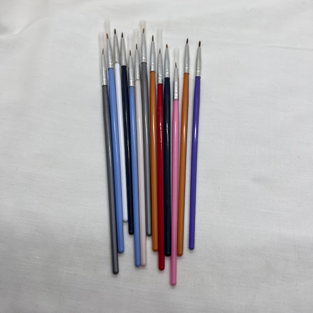 pincel liner genérico