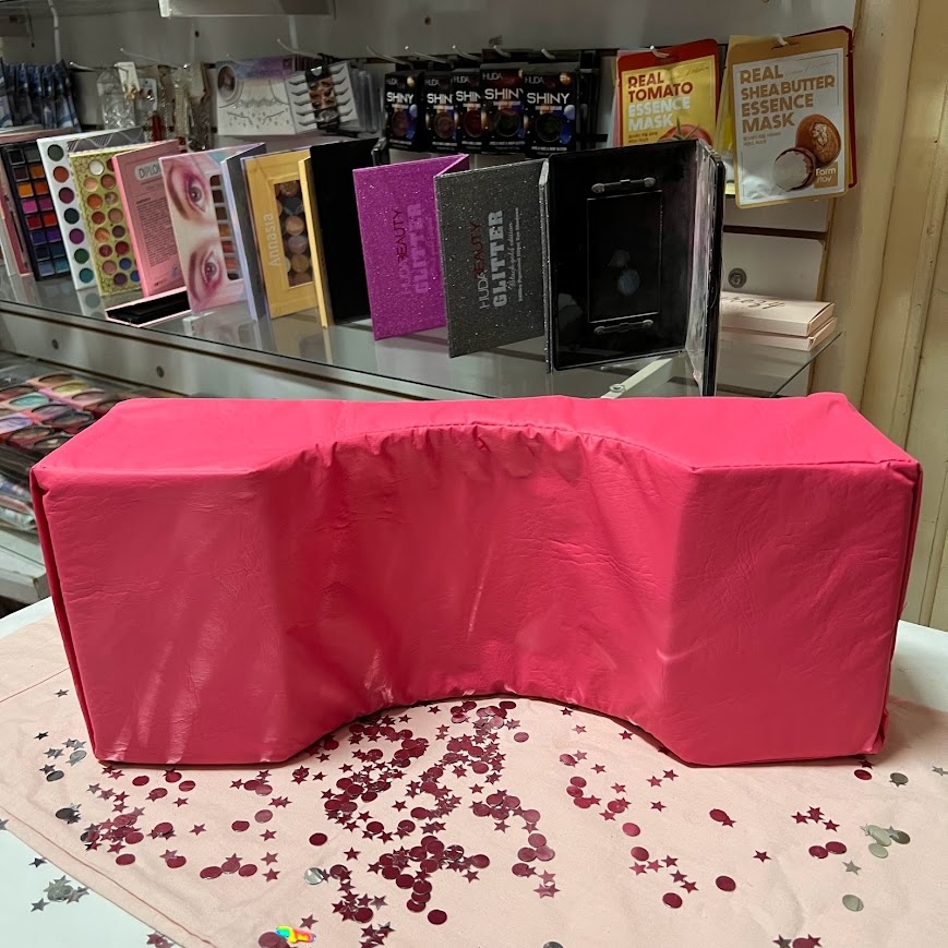 apoya cabeza de cuerina