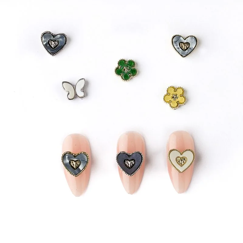 flores, mariposa y corazones city girl