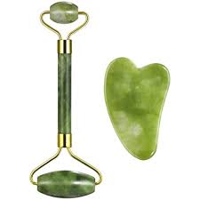 rollo jade con piedra gua sha