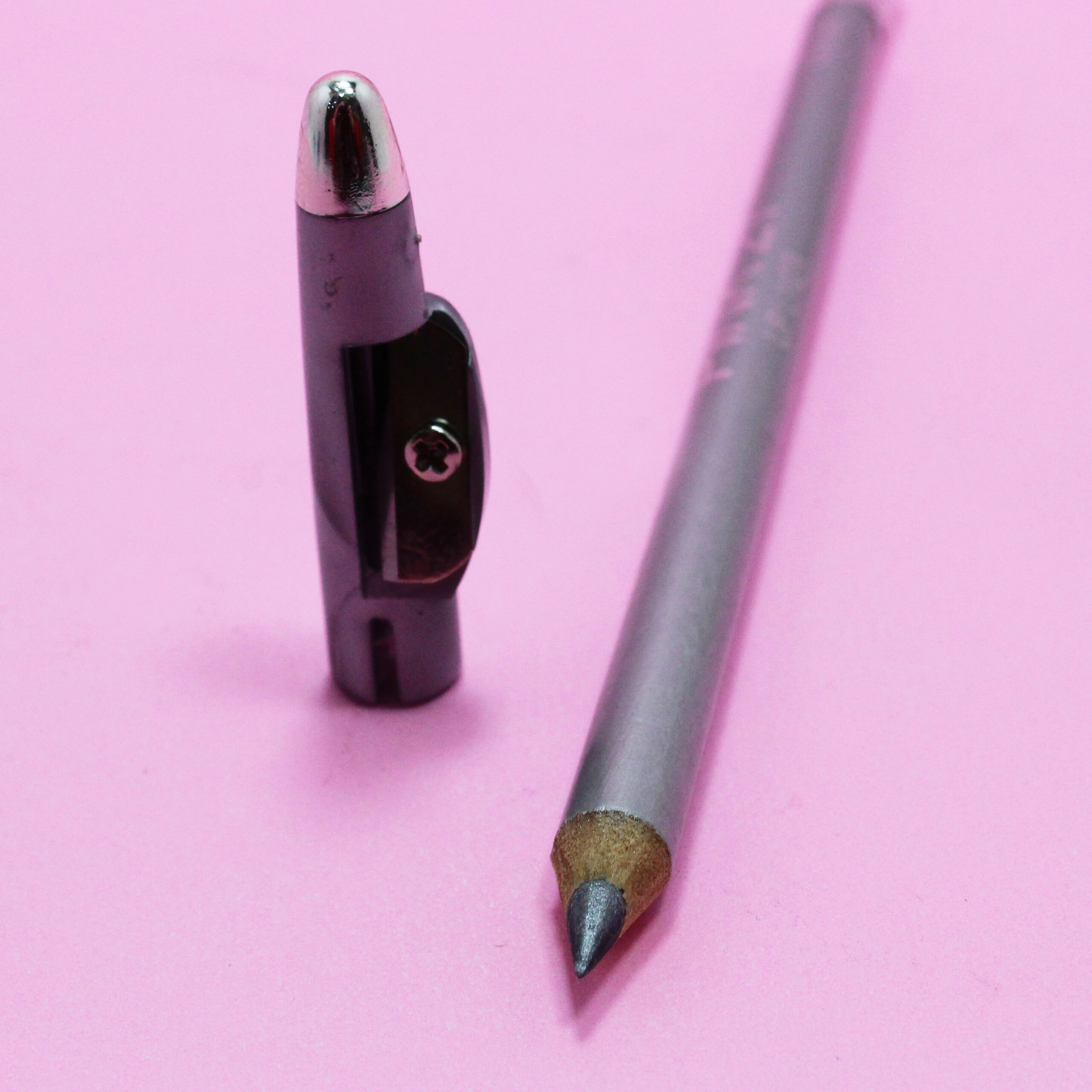 lapiz delineador pink 21 plateado