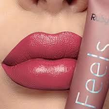 labial batom liquido feels ruby rose 359