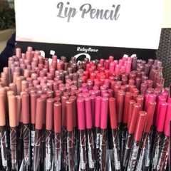 lapiz delineador de labios ruby rose
