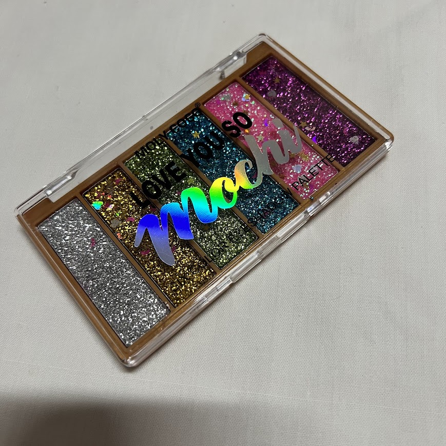 sombra glitter love you so mochi